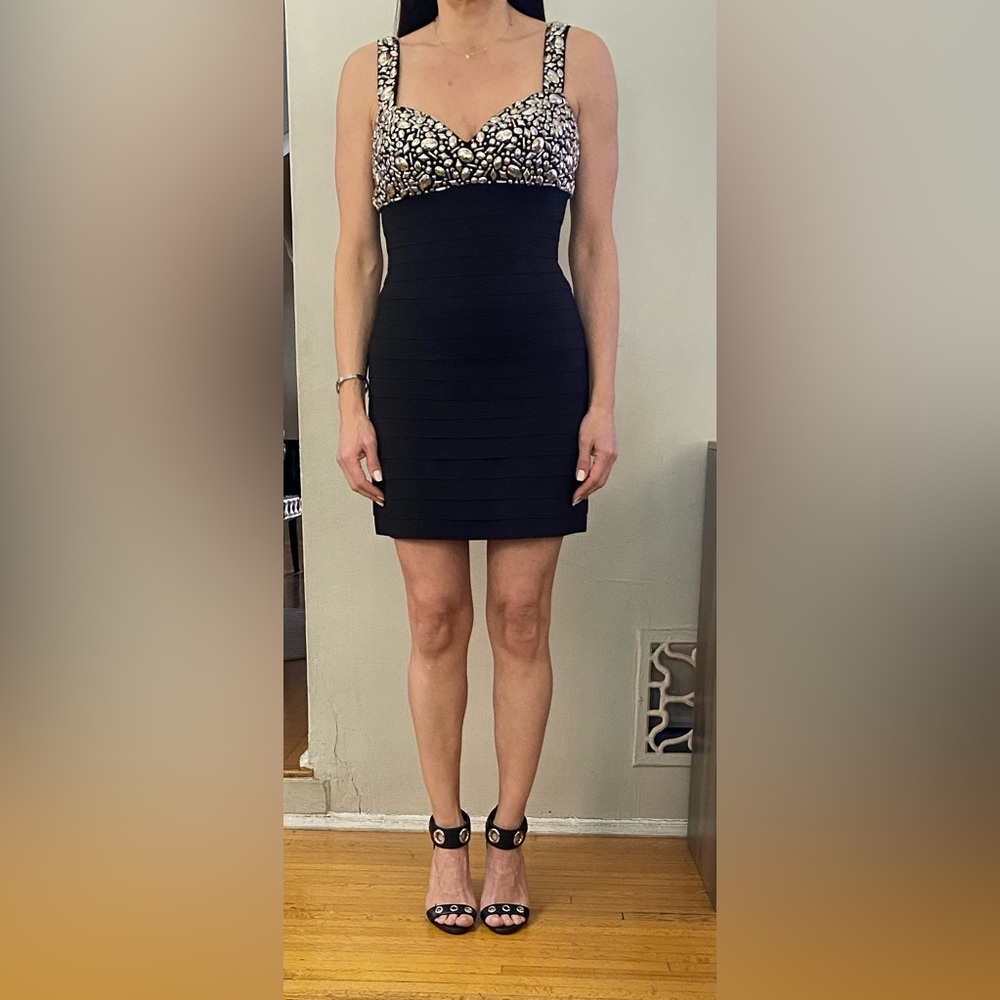 SHERRI HILL, black, dress. Size 4 - Picture 2 of 5